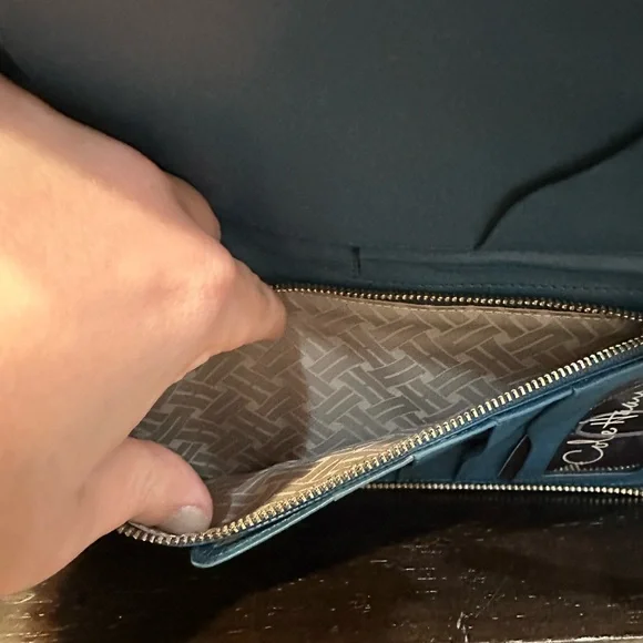 Cole Haan Travel Clutch Voyage Collection Moroccan Blue Large Zip Around Wallet - Picture 11 of 12